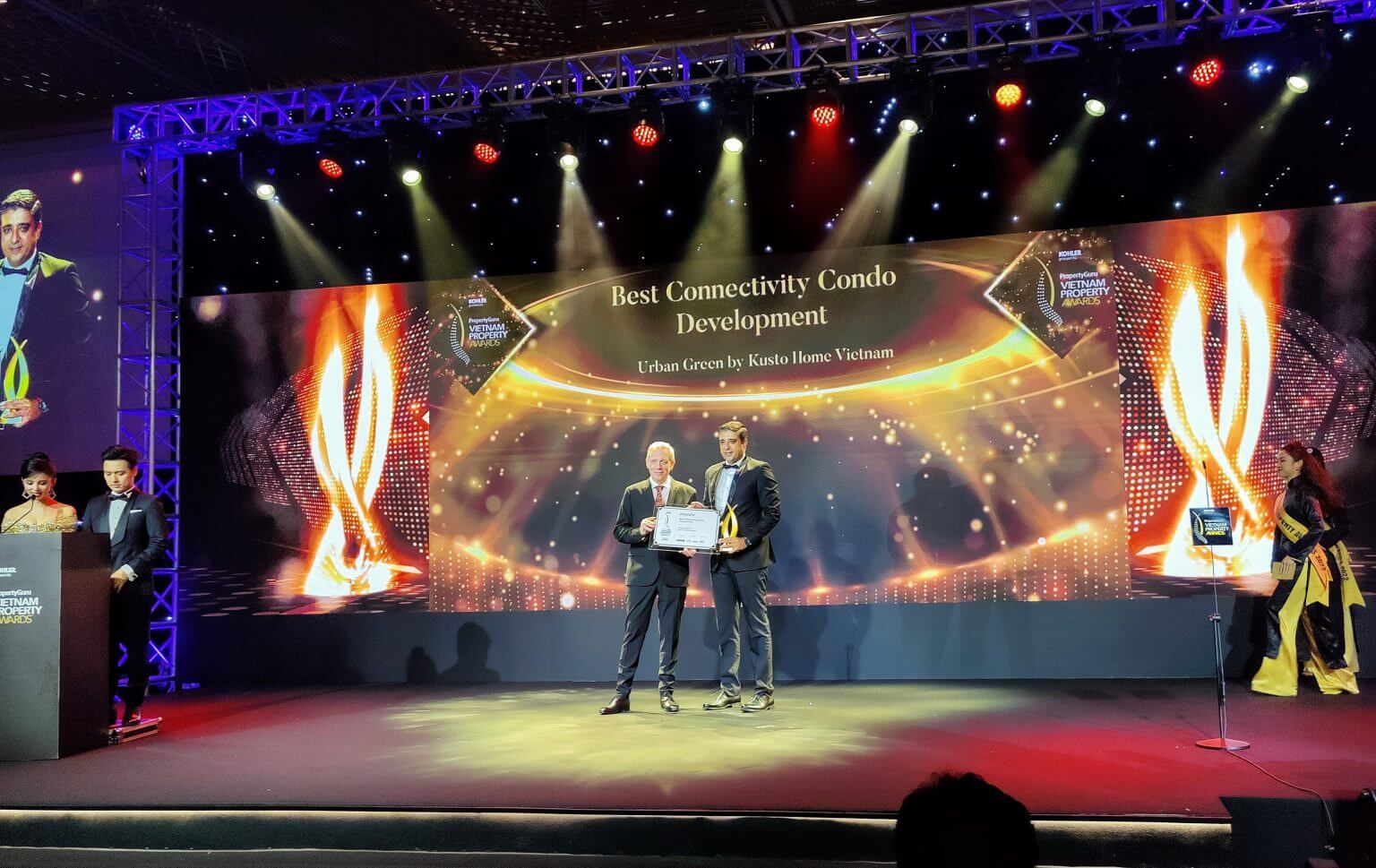 KUSTO HOME THẮNG LỚN BỘ BA GIẢI THƯỞNG DÀNH TẠI VIETNAM PROPERTY AWARD 2022