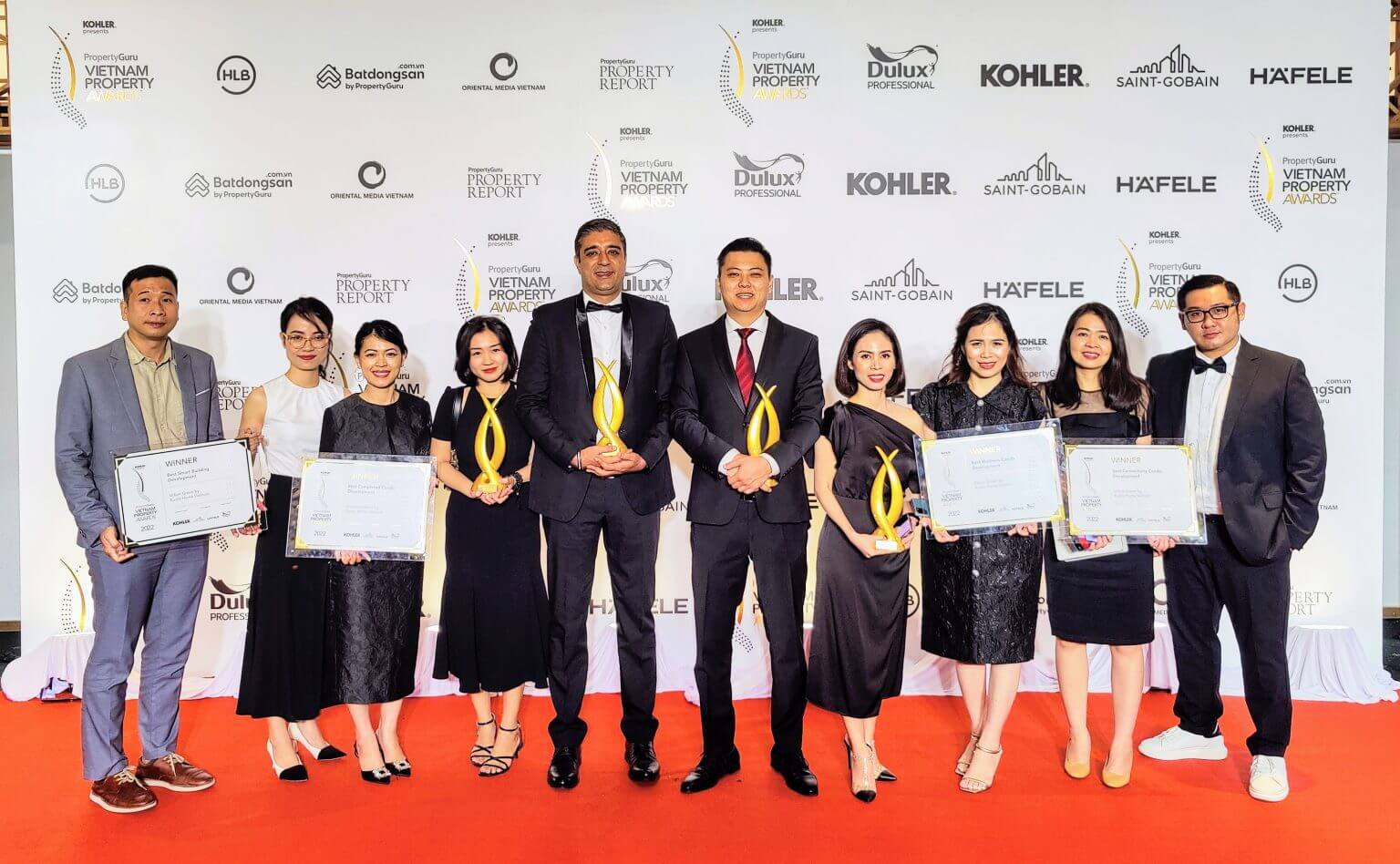 KUSTO HOME THẮNG LỚN BỘ BA GIẢI THƯỞNG DÀNH TẠI VIETNAM PROPERTY AWARD 2022